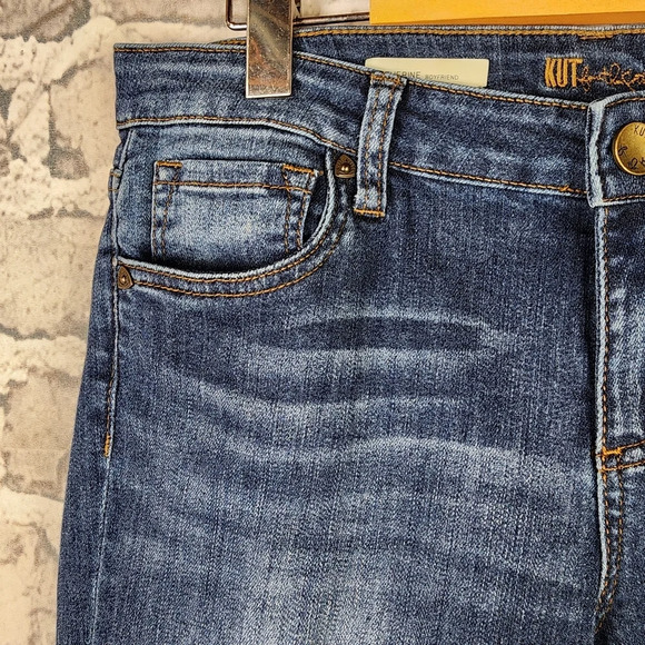 Kut from the Kloth Jeans Crop Catherine Boyfriend Distressed Medium Wash Size 6 - Picture 9 of 16